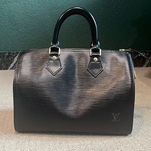 Louis Vuitton Speedy 25 black leather pristine condition